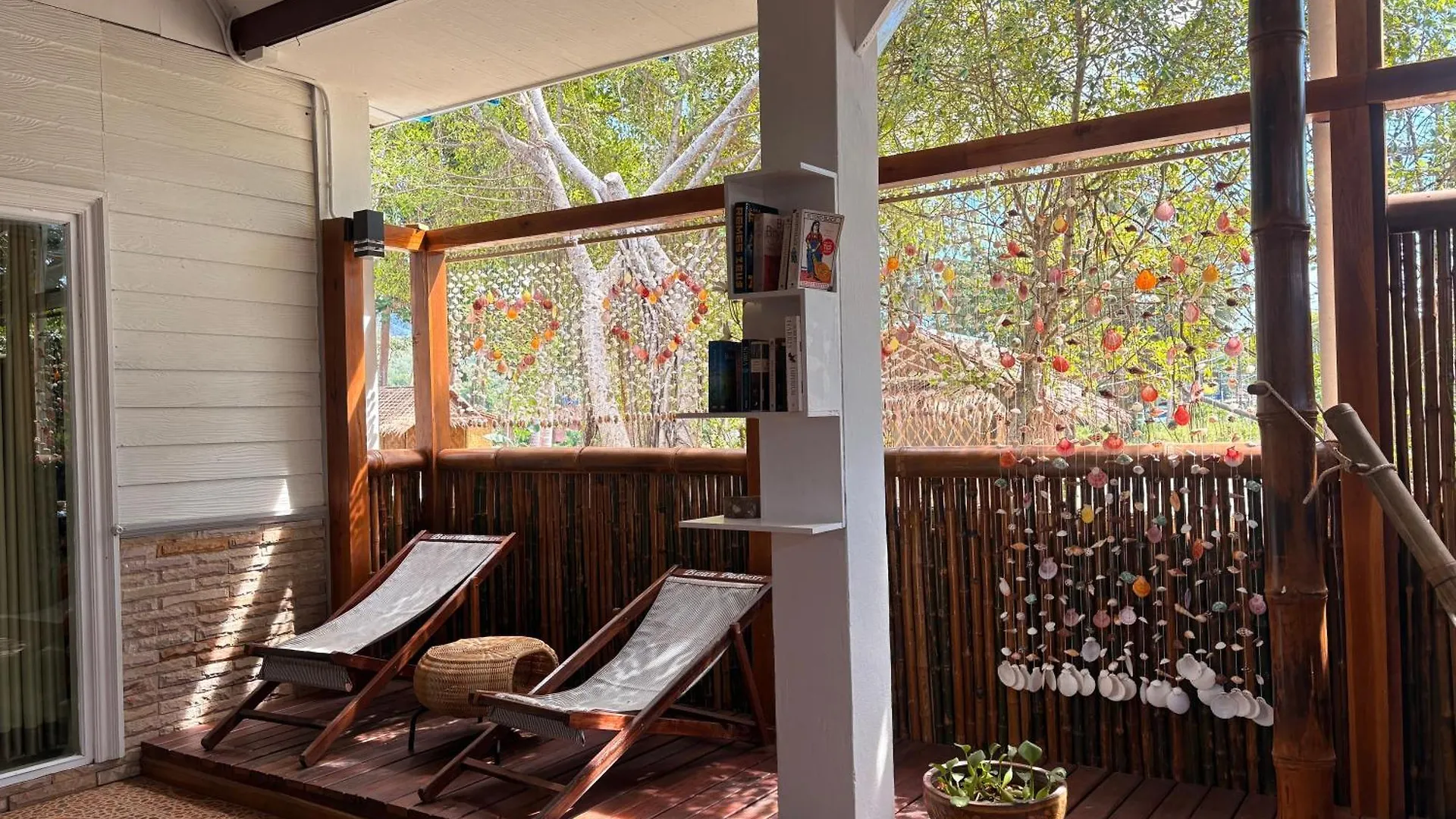 Baan Isla Hideaway Villa Ko Lanta Thaiföld